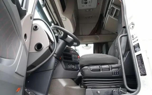 DAF XF 480 / SUPER SPACE CAB / KLIMA POSTOJOWA / 