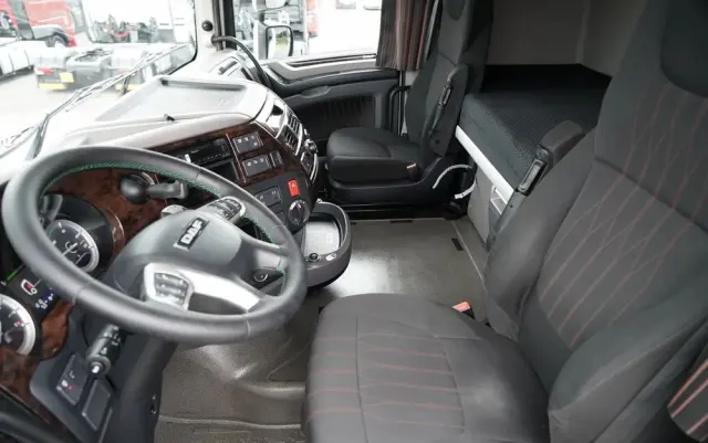 DAF XF 480 / SUPER SPACE CAB / KLIMA POSTOJOWA / 