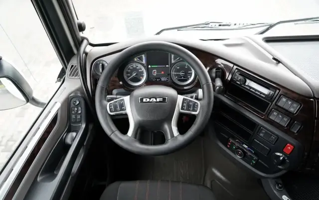 DAF XF 480 / SUPER SPACE CAB / KLIMA POSTOJOWA / 