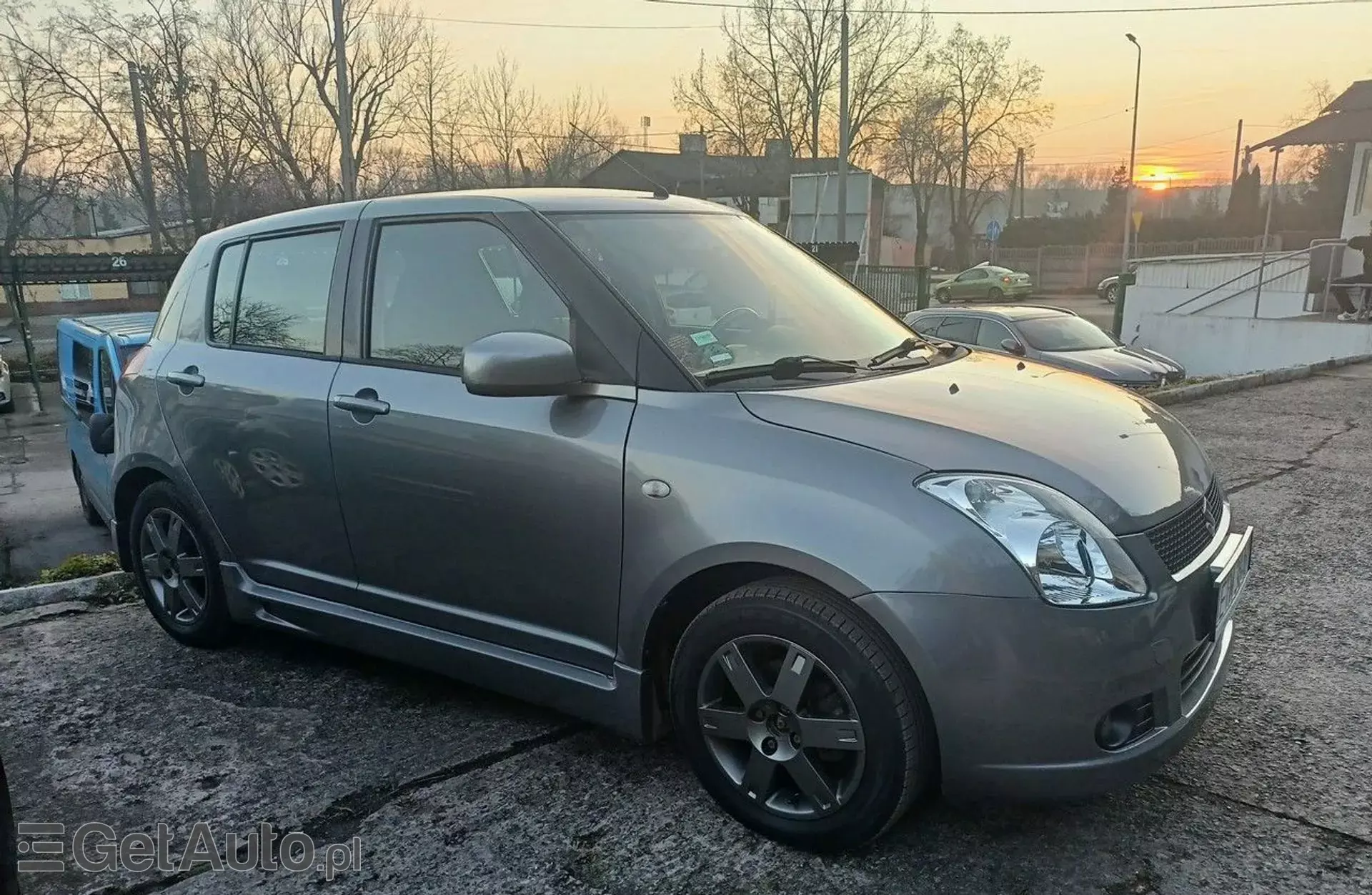 SUZUKI Swift 