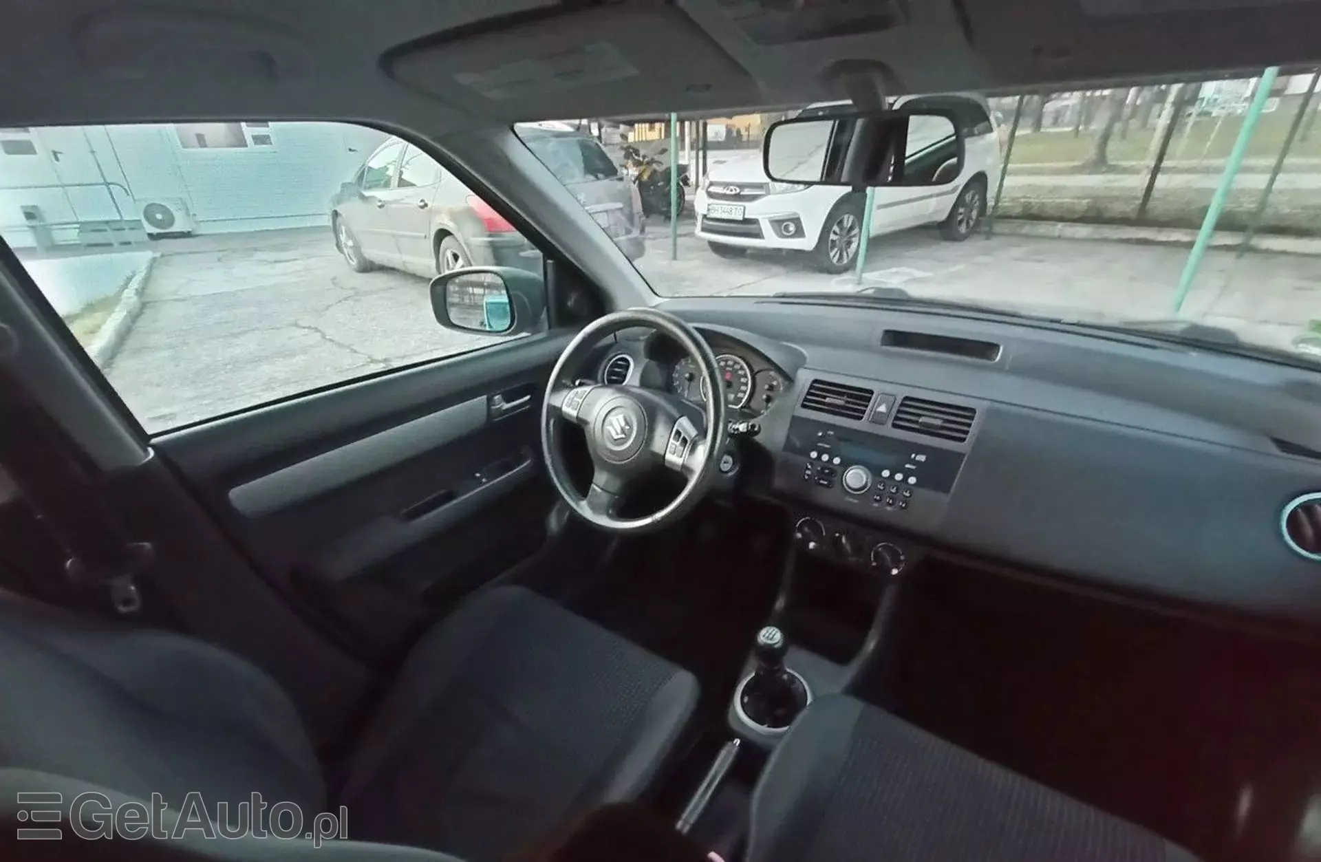 SUZUKI Swift 