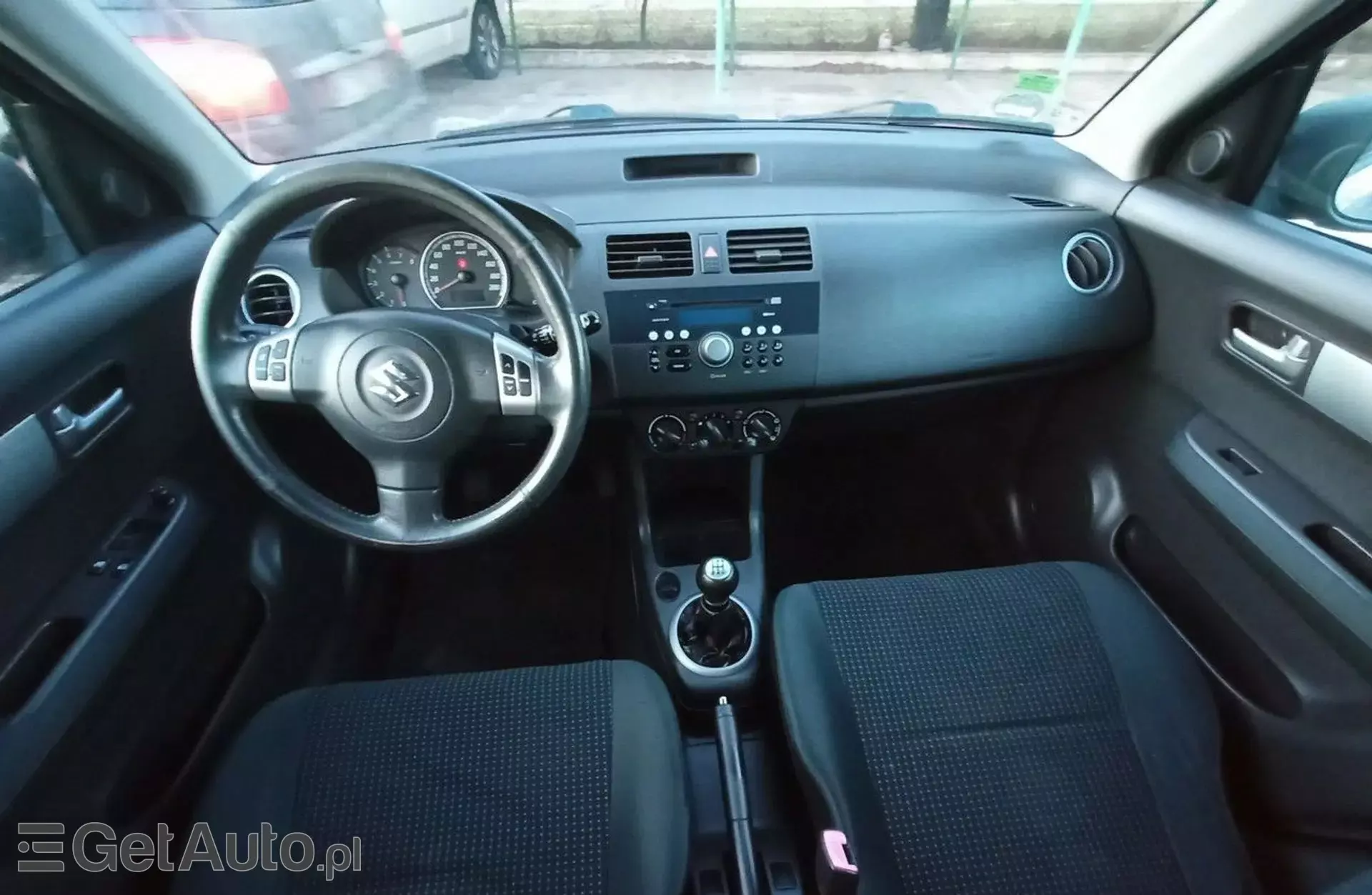 SUZUKI Swift 