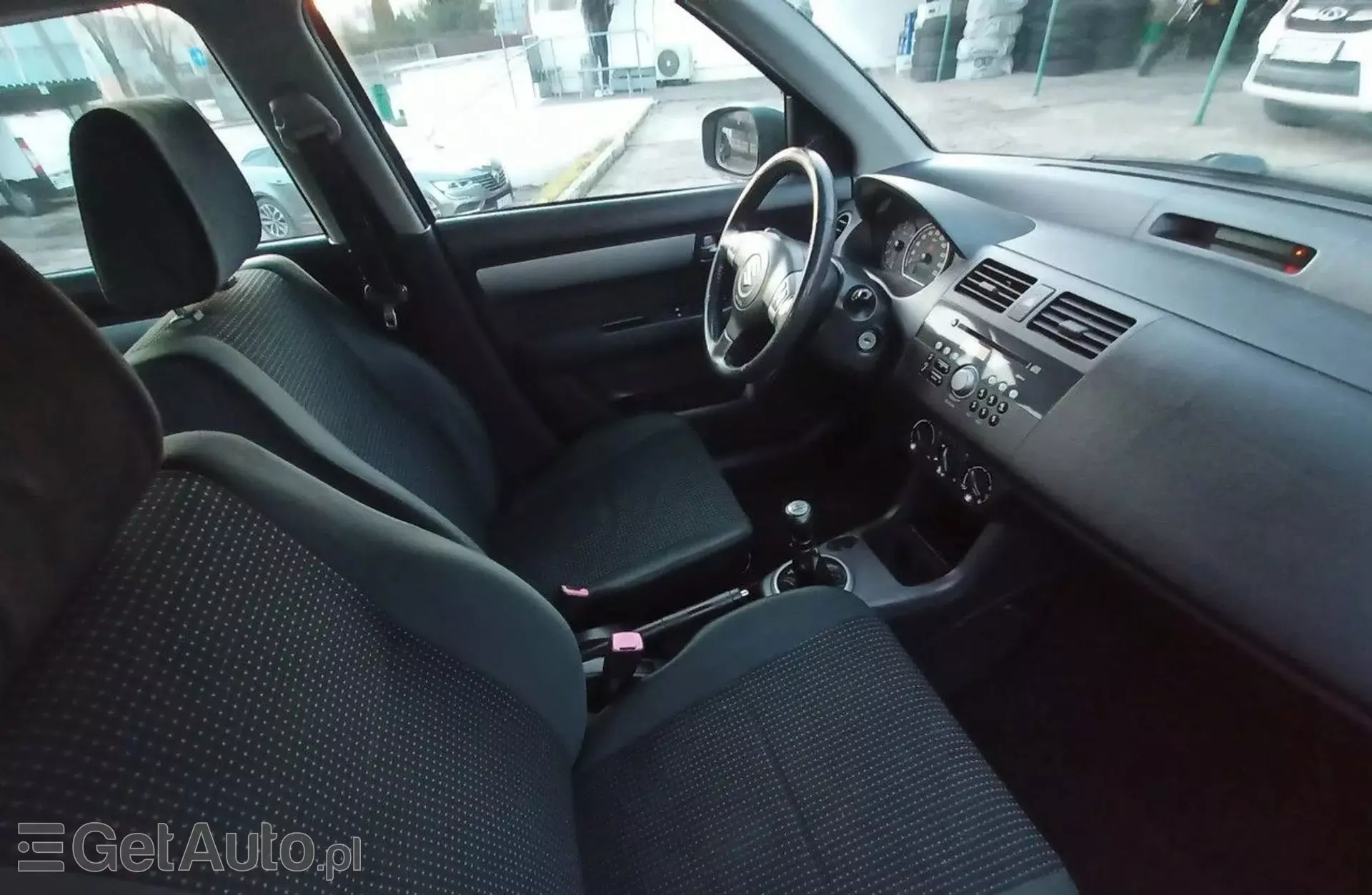 SUZUKI Swift 