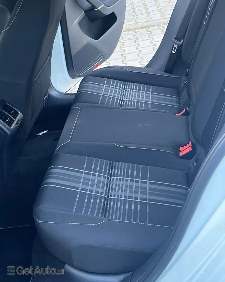 VOLKSWAGEN Golf 1.6 TDI DPF Highline