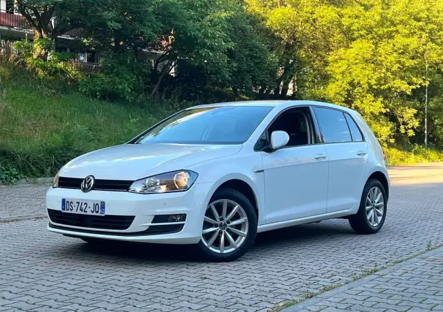 VOLKSWAGEN Golf 1.6 TDI DPF Highline