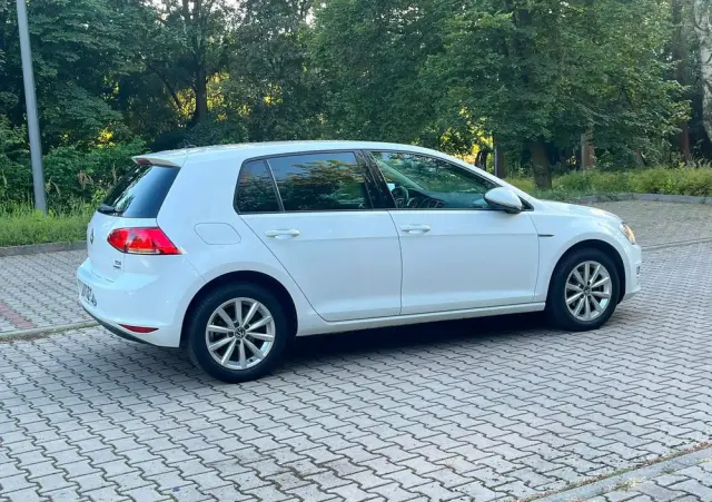 VOLKSWAGEN Golf 1.6 TDI DPF Highline