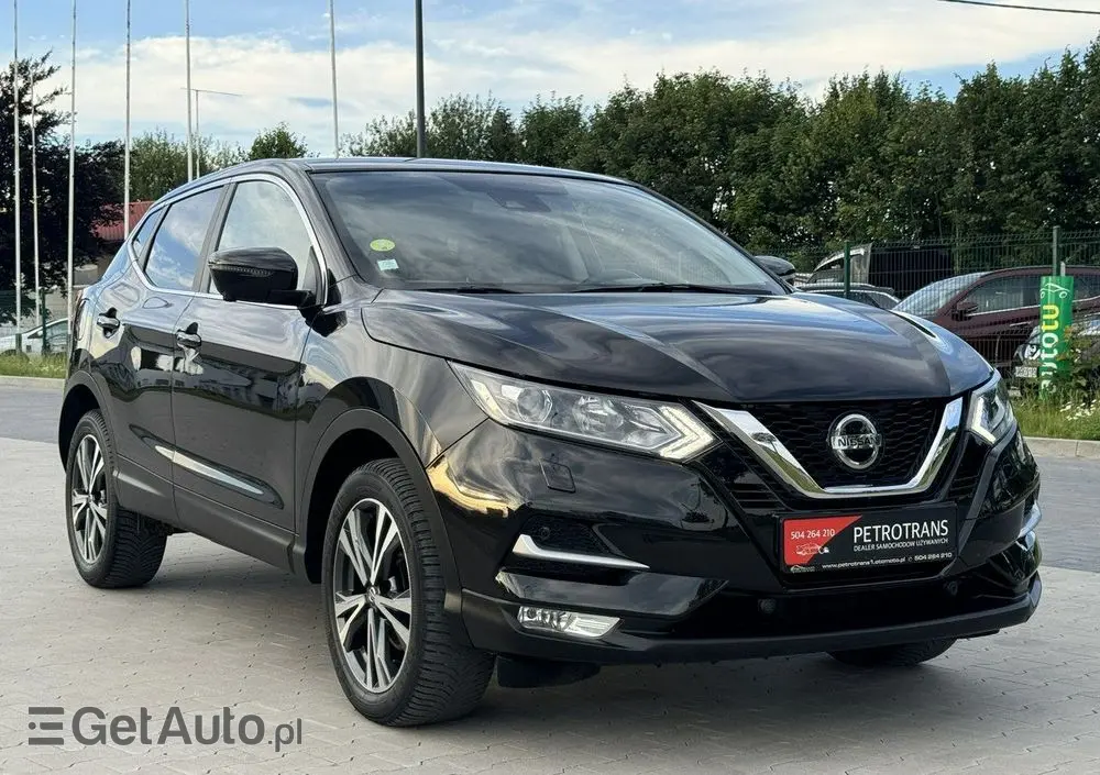 NISSAN Qashqai 1.5 dCi N-Connecta
