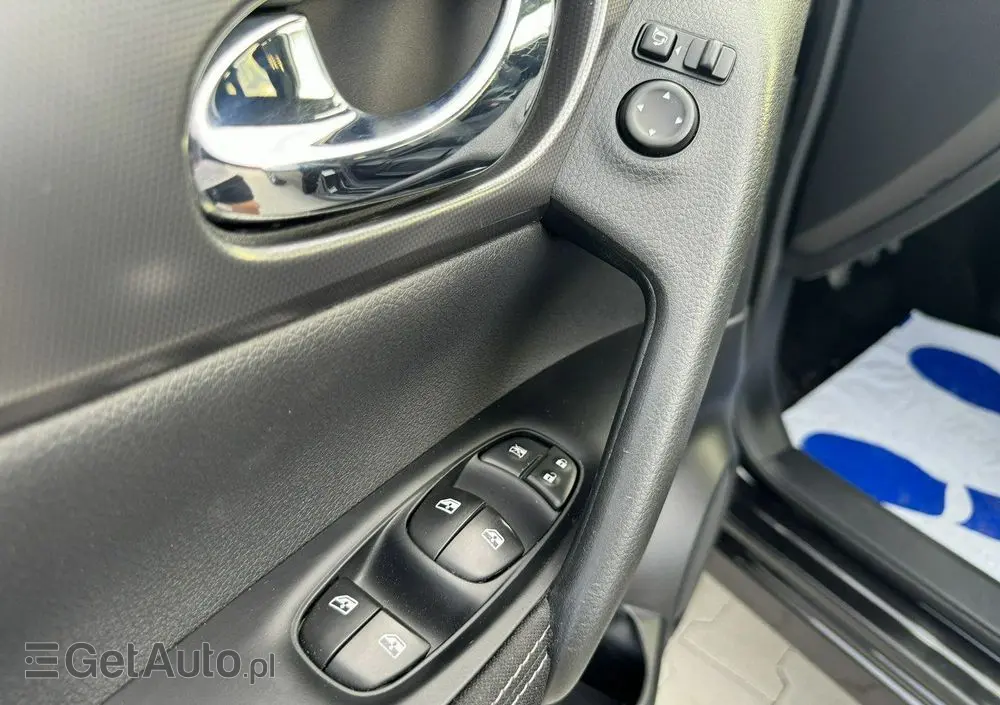 NISSAN Qashqai 1.5 dCi N-Connecta