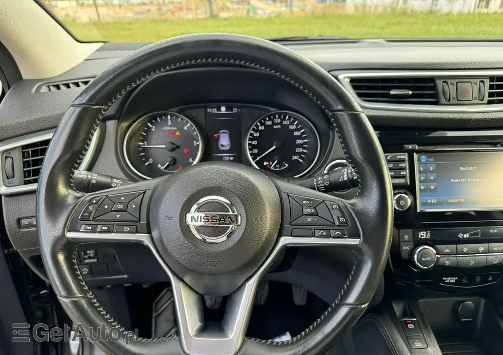 NISSAN Qashqai 1.5 dCi N-Connecta