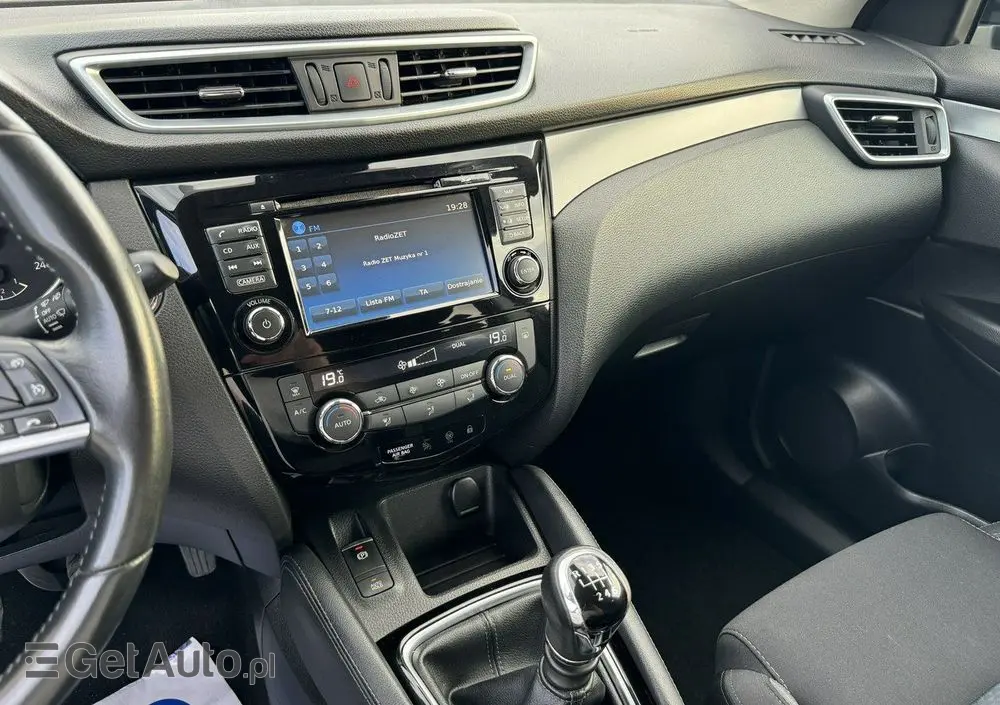 NISSAN Qashqai 1.5 dCi N-Connecta