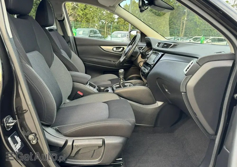 NISSAN Qashqai 1.5 dCi N-Connecta