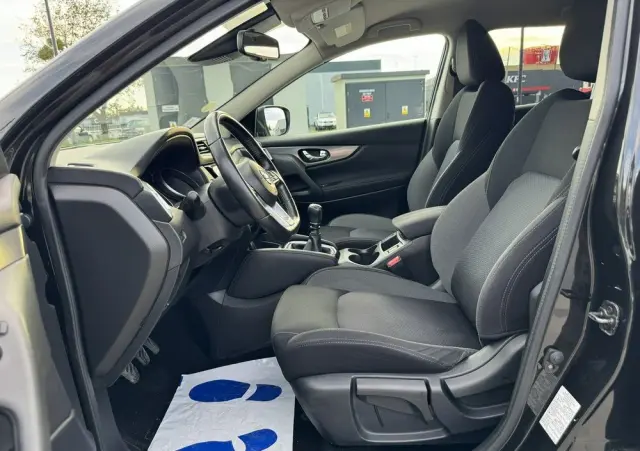 NISSAN Qashqai 1.5 dCi N-Connecta