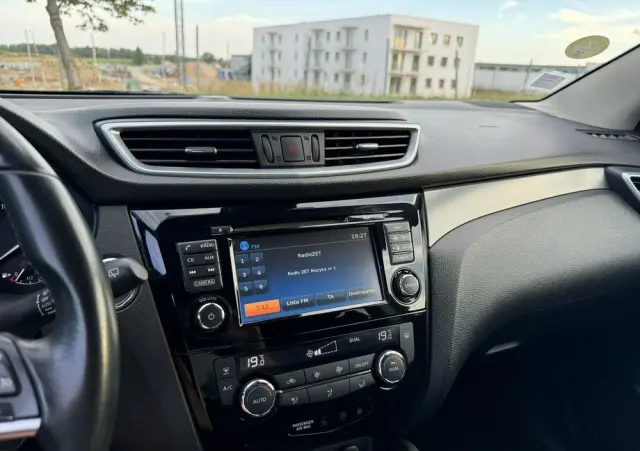 NISSAN Qashqai 1.5 dCi N-Connecta