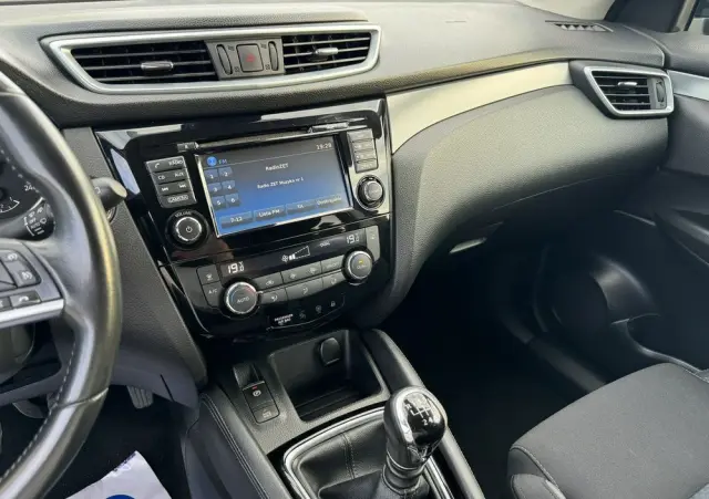 NISSAN Qashqai 1.5 dCi N-Connecta