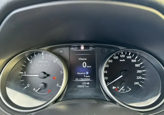 NISSAN Qashqai 1.5 dCi N-Connecta