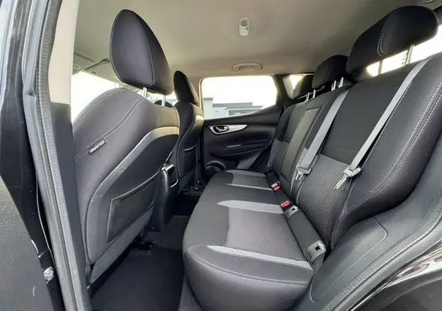 NISSAN Qashqai 1.5 dCi N-Connecta