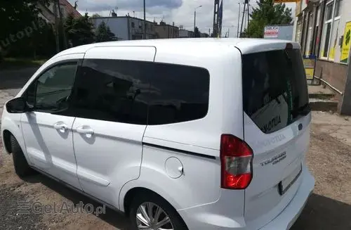FORD Tourneo Courier 
