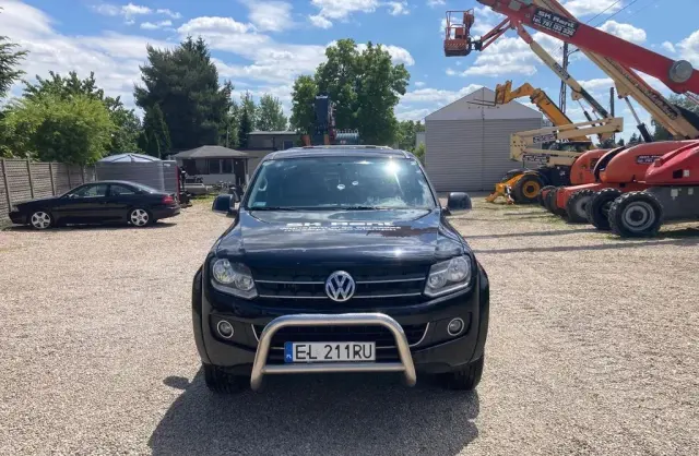 VOLKSWAGEN Amarok 