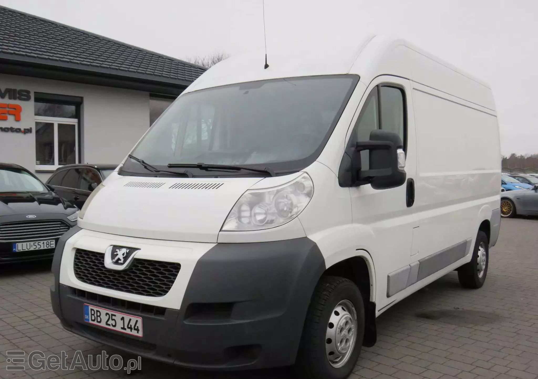 PEUGEOT Boxer L2H2 2.2HDI 130Ps 