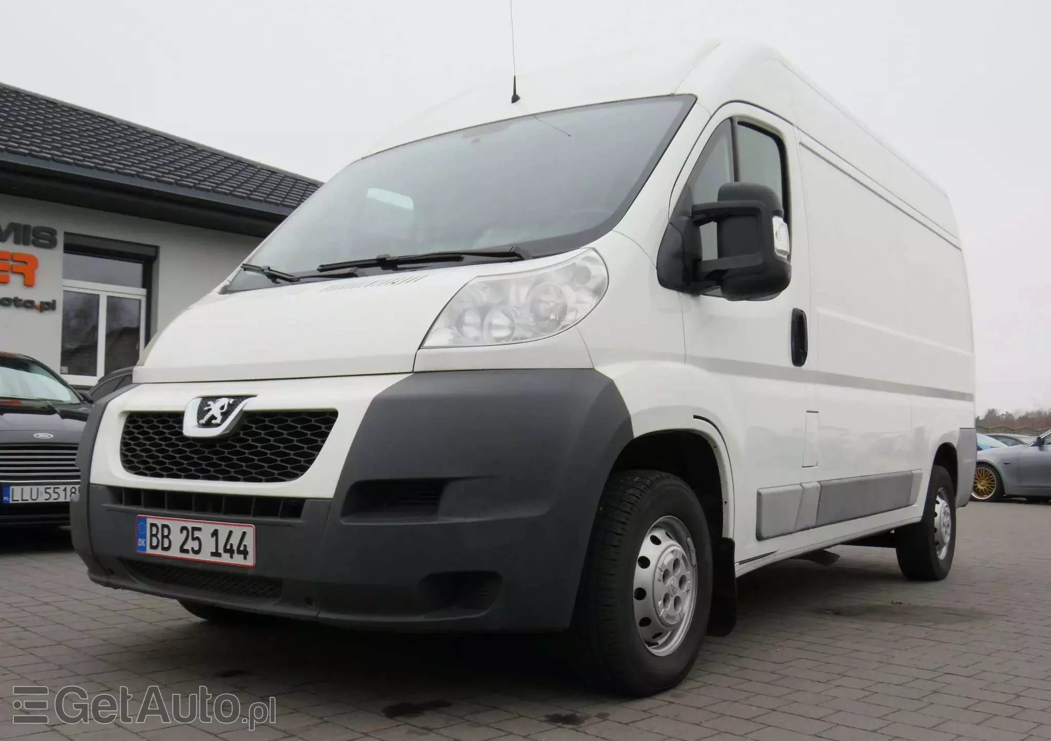 PEUGEOT Boxer L2H2 2.2HDI 130Ps 