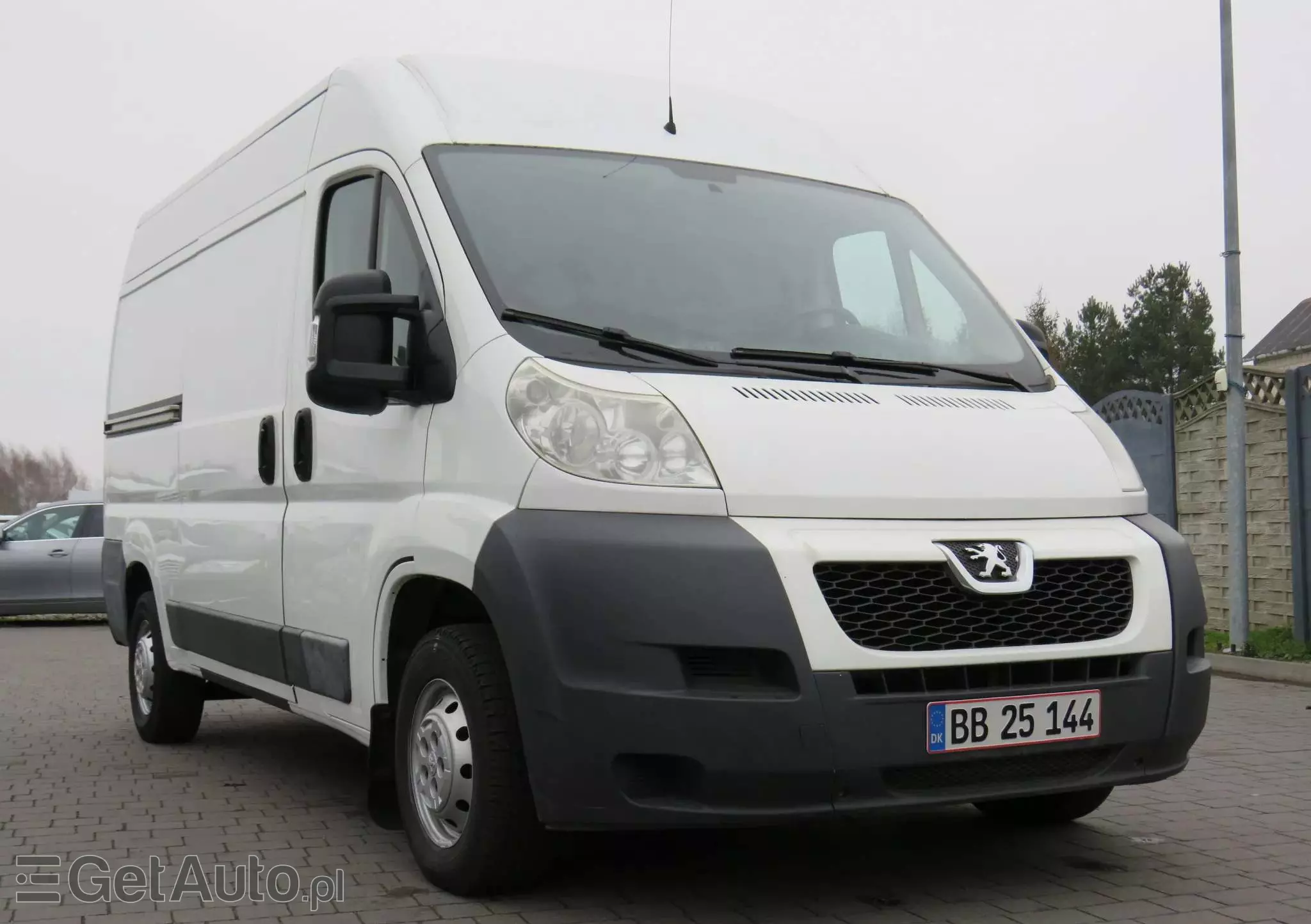 PEUGEOT Boxer L2H2 2.2HDI 130Ps 