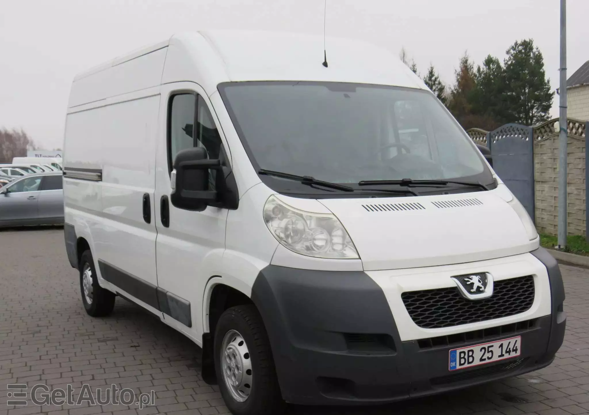 PEUGEOT Boxer L2H2 2.2HDI 130Ps 