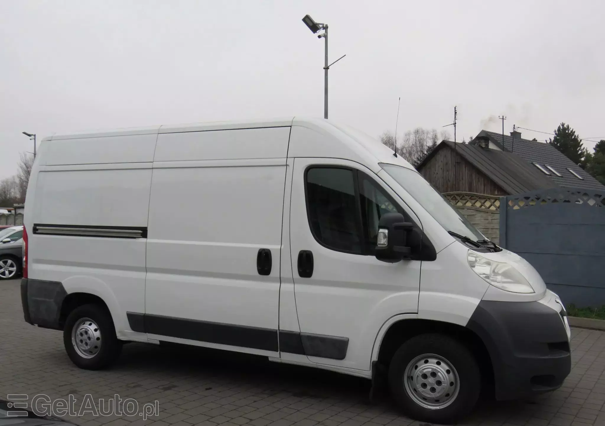 PEUGEOT Boxer L2H2 2.2HDI 130Ps 