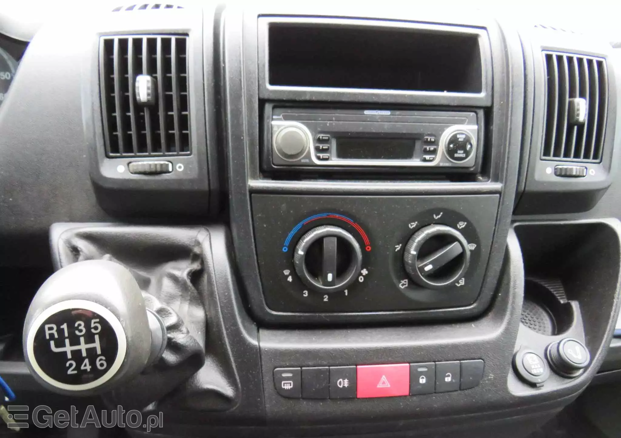 PEUGEOT Boxer L2H2 2.2HDI 130Ps 