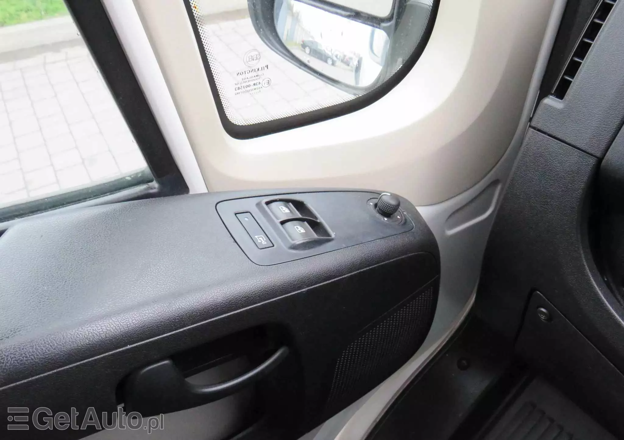 PEUGEOT Boxer L2H2 2.2HDI 130Ps 