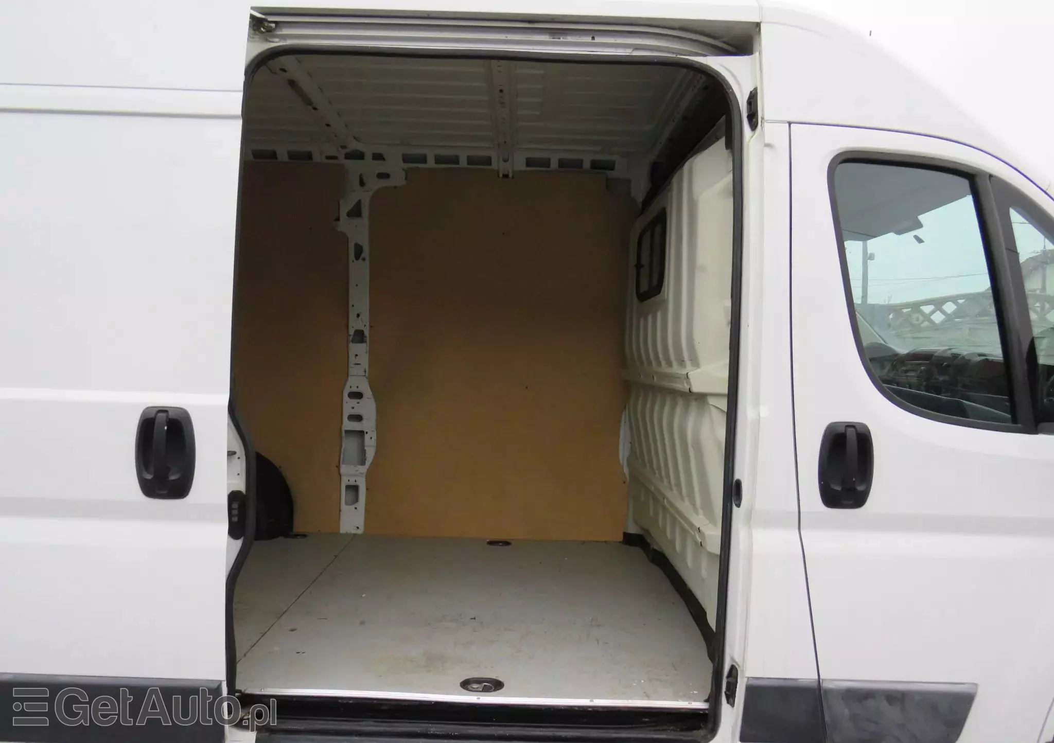 PEUGEOT Boxer L2H2 2.2HDI 130Ps 