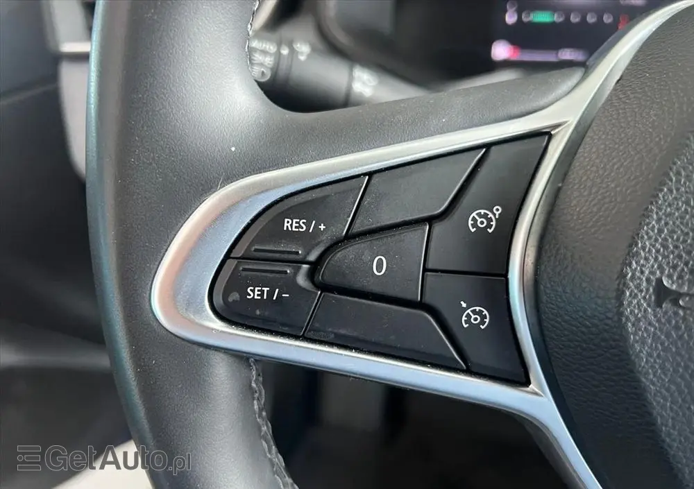 RENAULT Clio 1.0 TCe Evolution