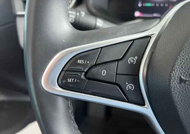 RENAULT Clio 1.0 TCe Evolution