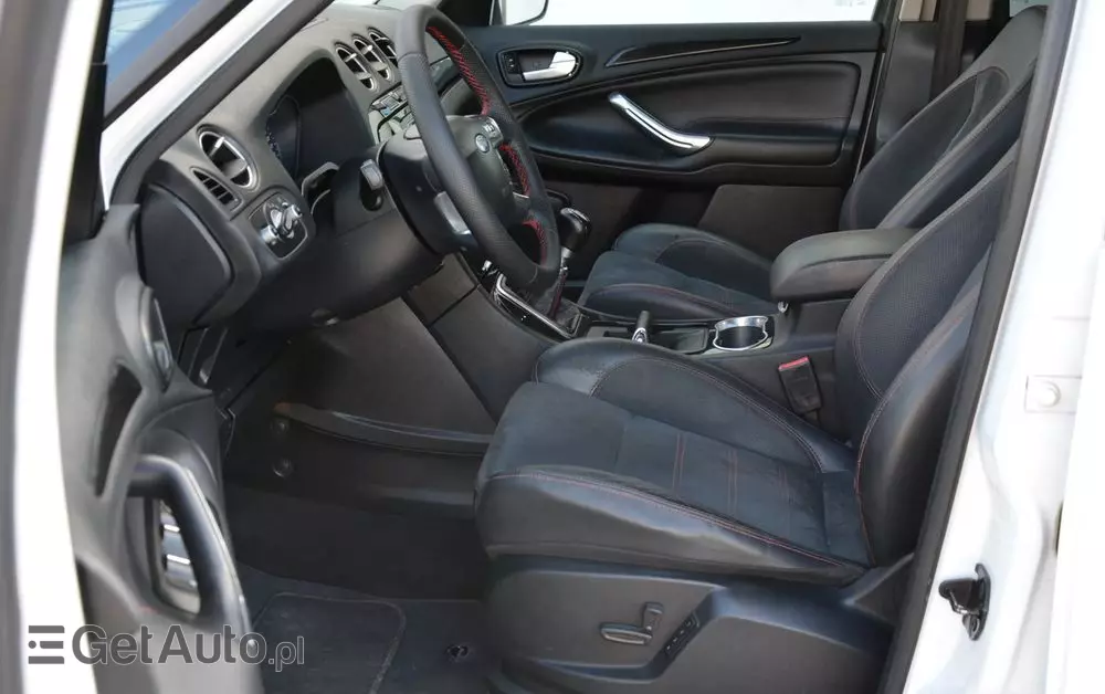 FORD S-Max 2.0 TDCi DPF Titanium X