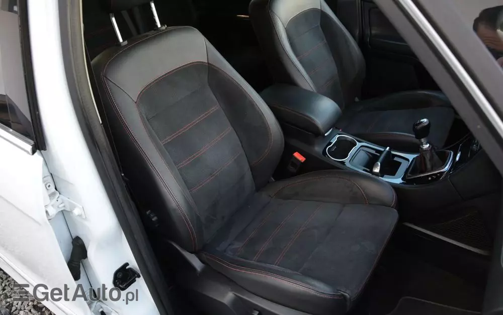 FORD S-Max 2.0 TDCi DPF Titanium X