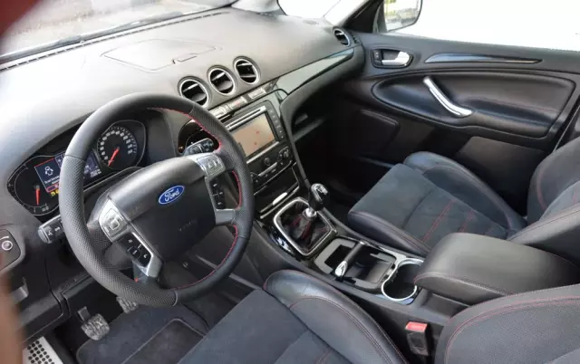 FORD S-Max 2.0 TDCi DPF Titanium X