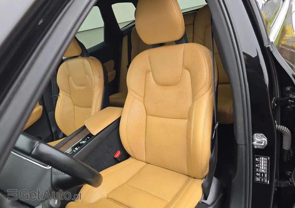 VOLVO XC 60 D4 SCR AWD Inscription