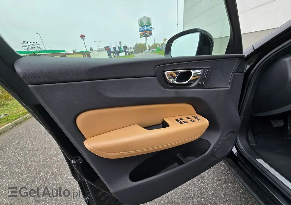 VOLVO XC 60 D4 SCR AWD Inscription