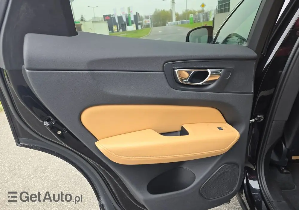 VOLVO XC 60 D4 SCR AWD Inscription