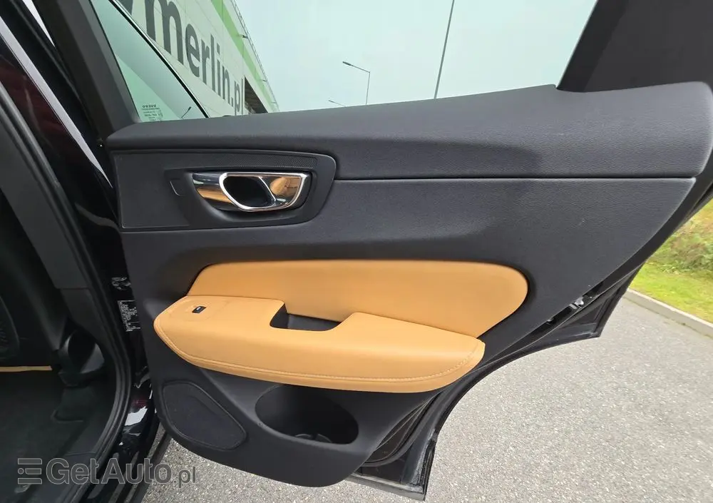 VOLVO XC 60 D4 SCR AWD Inscription