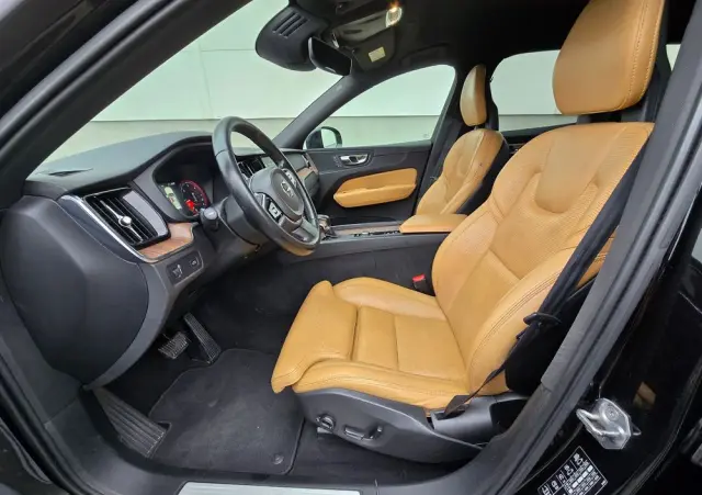 VOLVO XC 60 D4 SCR AWD Inscription