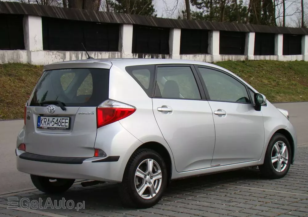 TOYOTA Verso S 1.33 VVT-i Start-Stop Multidrive Life