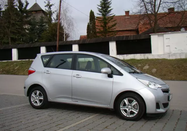 TOYOTA Verso S 1.33 VVT-i Start-Stop Multidrive Life