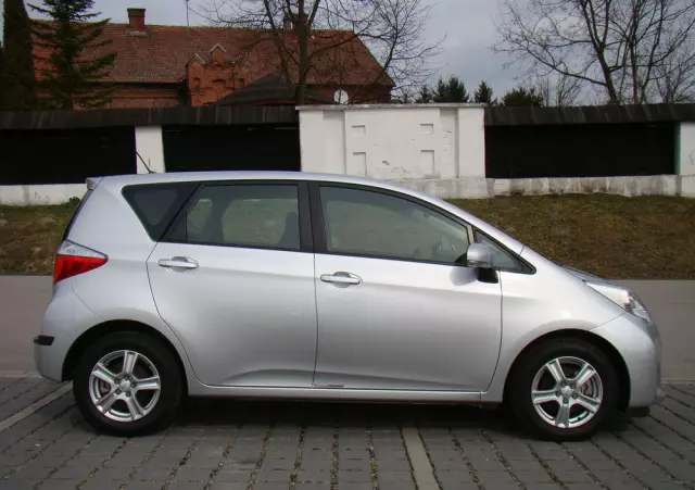 TOYOTA Verso S 1.33 VVT-i Start-Stop Multidrive Life