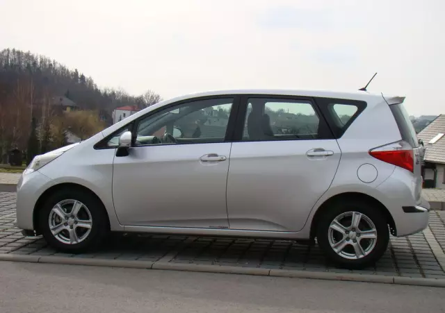 TOYOTA Verso S 1.33 VVT-i Start-Stop Multidrive Life
