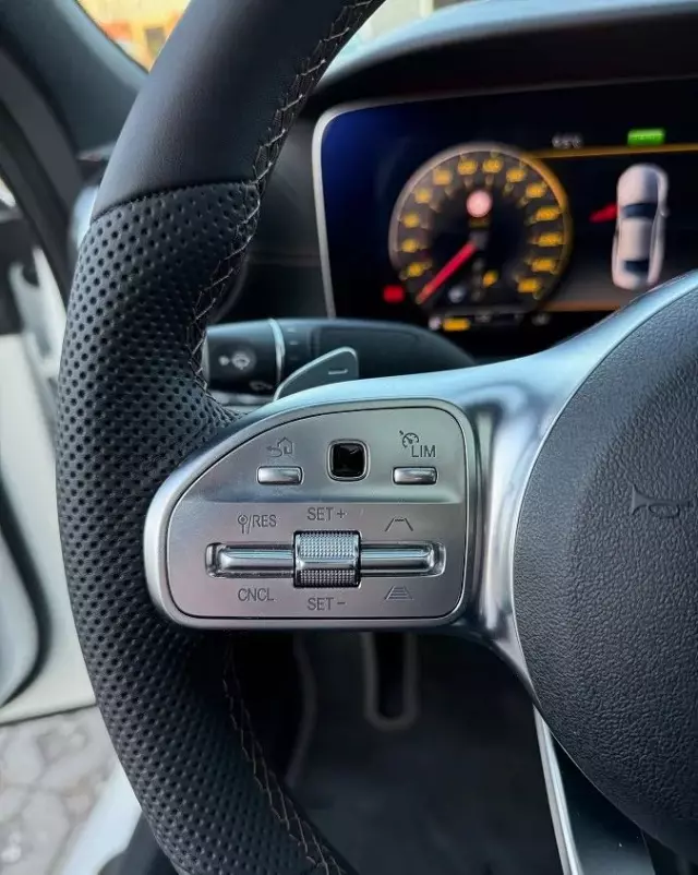 MERCEDES-BENZ CLS 450 4-Matic 9G-TRONIC