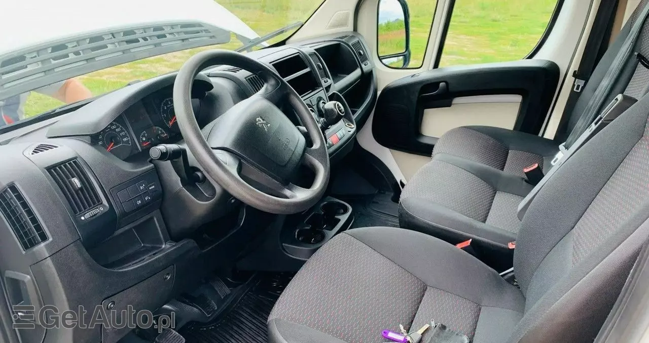 PEUGEOT Boxer 