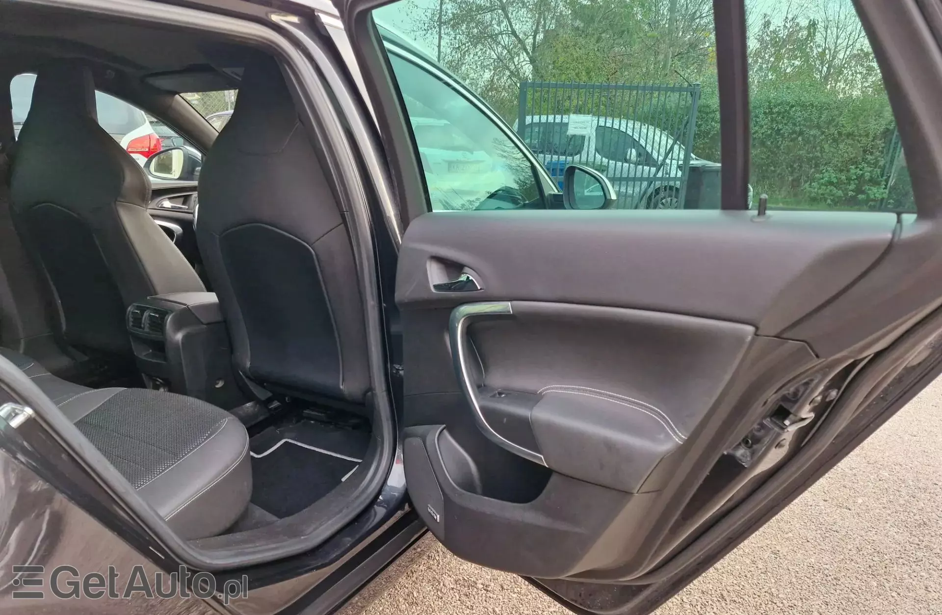 OPEL Insignia OPC 2.8 V6 Turbo (325 KM) 4x4