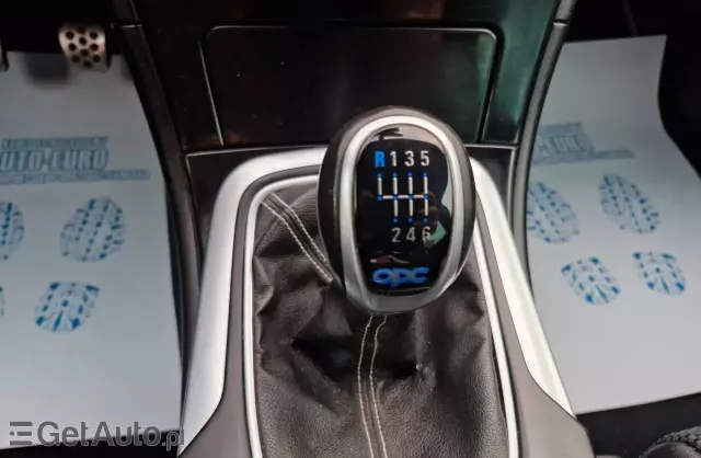 OPEL Insignia OPC 2.8 V6 Turbo (325 KM) 4x4