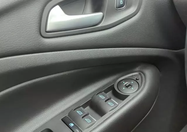 FORD Kuga 1.5 EcoBoost FWD Titanium ASS