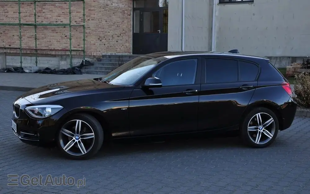 BMW Seria 1 120d Sport-Aut Sport Line